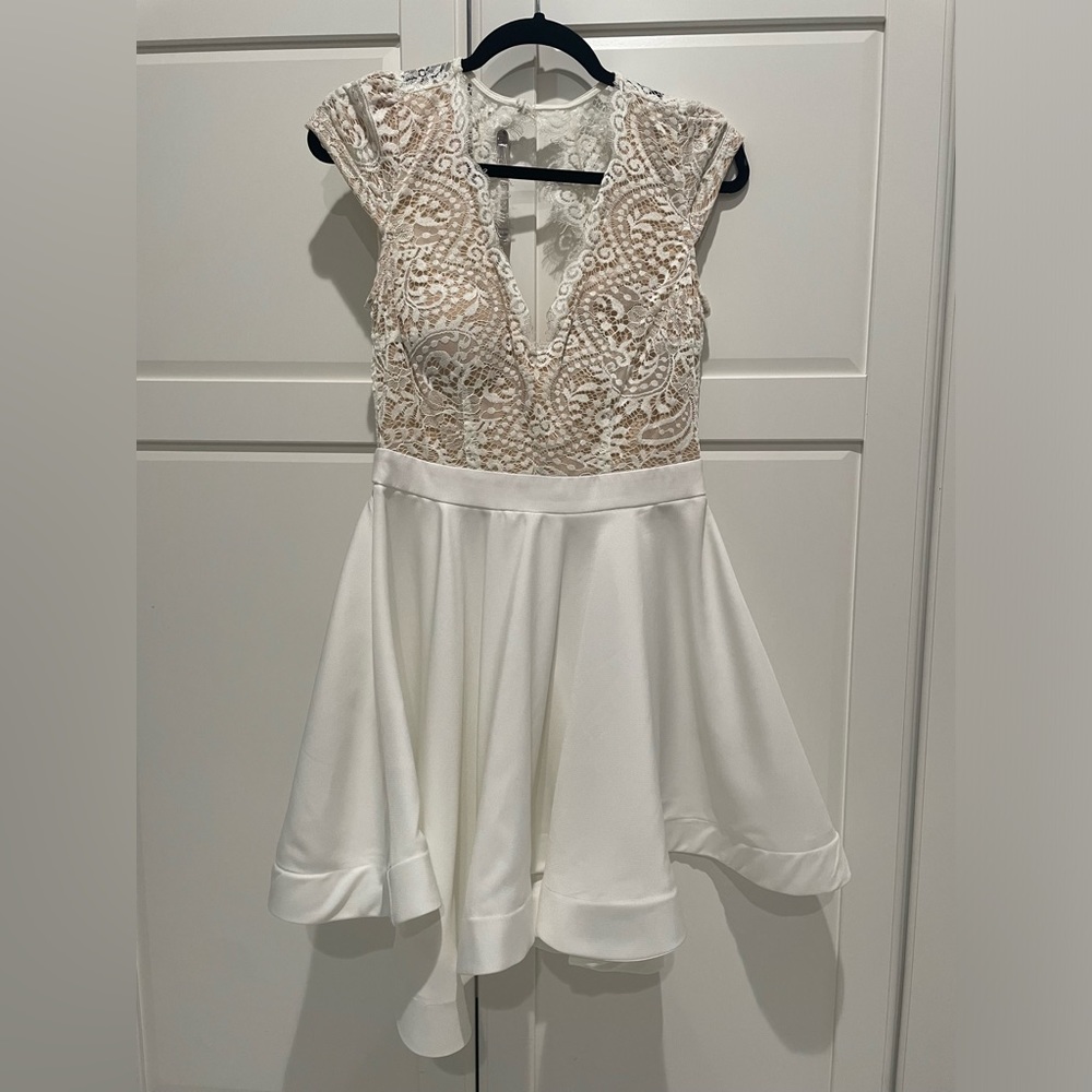 Luxxel Large White Lace Dress